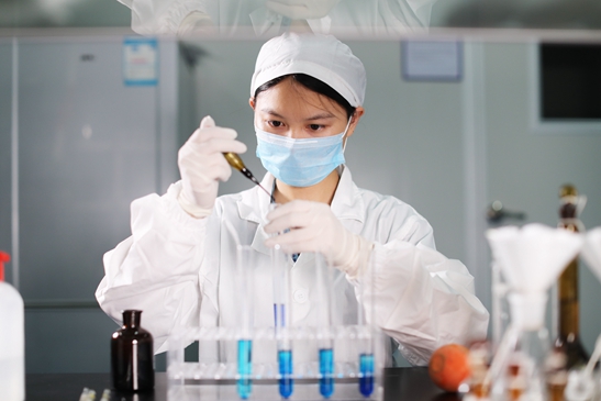 紐斯葆廣賽通過中日微生物技能考核，檢測能力與國際同步